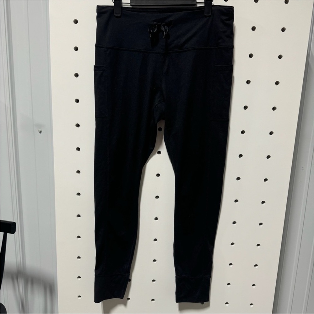 Reebok leggings size large with drawstring waist